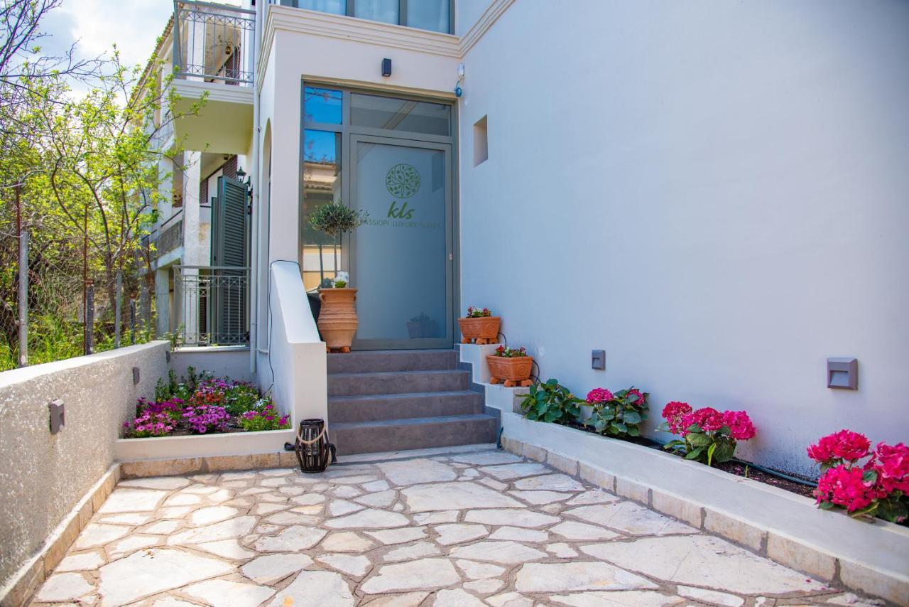 Kassiopi Luxury Suites Exterior photo